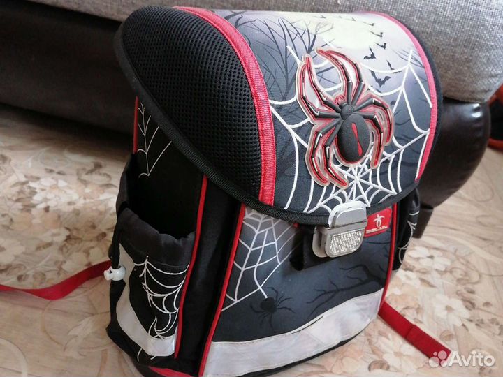 Школьный рюкзак