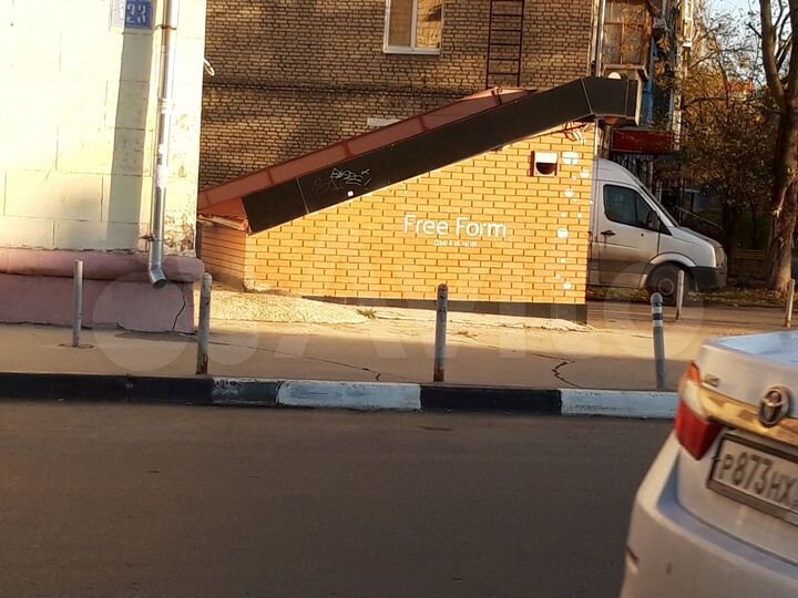 Свободного назначения до 140 м², можно частями