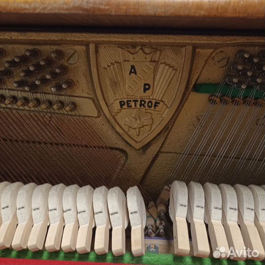 Пианино Petrof