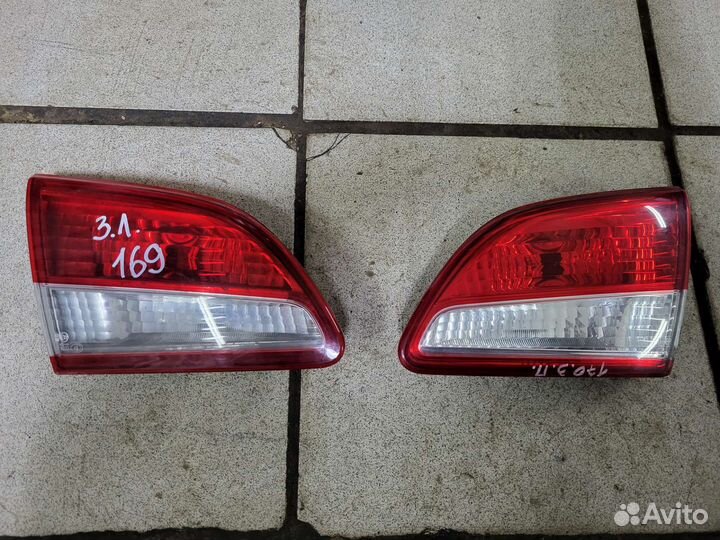 Задний фонарь внутренний Nissan Almera G15