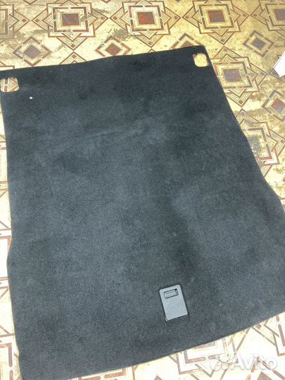 Обшивка пола(пол)багажника Mercedes Benz E класс