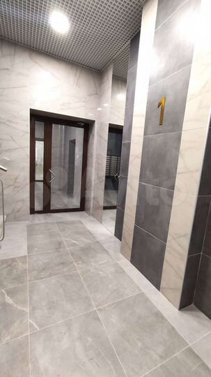 3-к. квартира, 82 м², 8/8 эт.