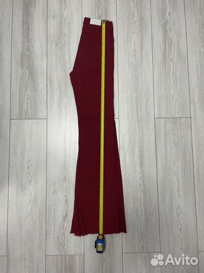 Джинсы и кофта в стиле бохо