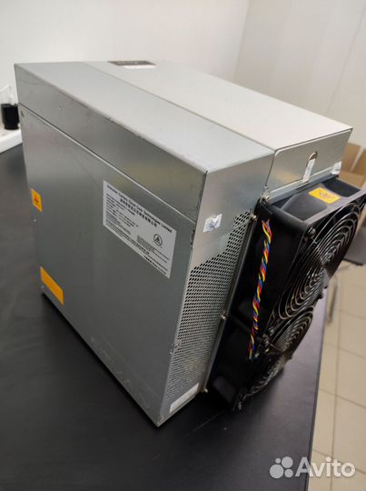 Asic майнер Bitmain Antminer S19