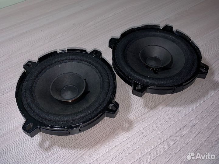 Штатные динамики LADA Granta FL