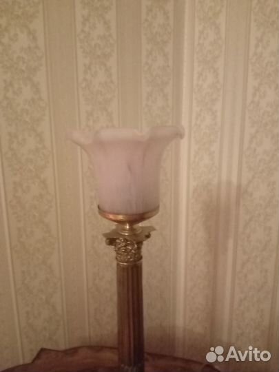 Винтажная старинная антикварная настольная лампа