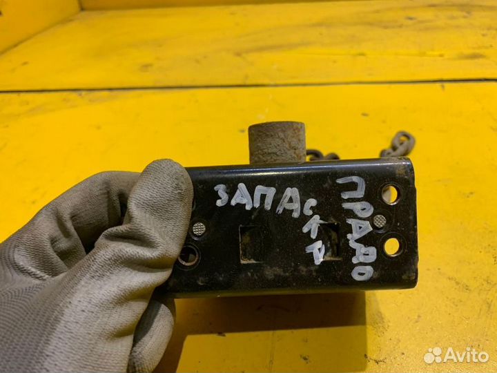 Кронштейн запасного колеса Toyota Land Cruiser Pra