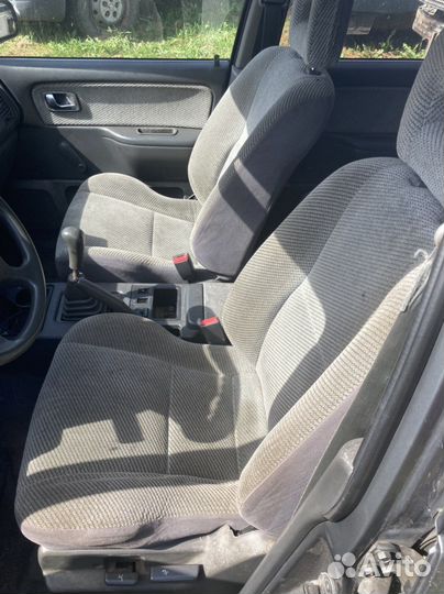 Mitsubishi space wagon 1997 год салон