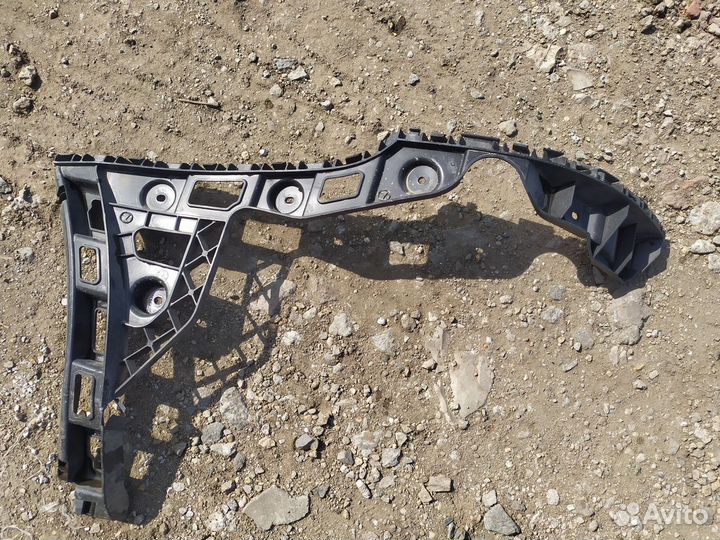 Кронштейн заднего бампера Volkswagen Polo (Mk5) V