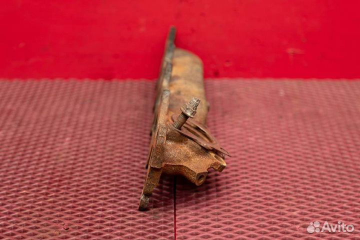 Выпускной коллектор левый Toyota Land Cruiser 200