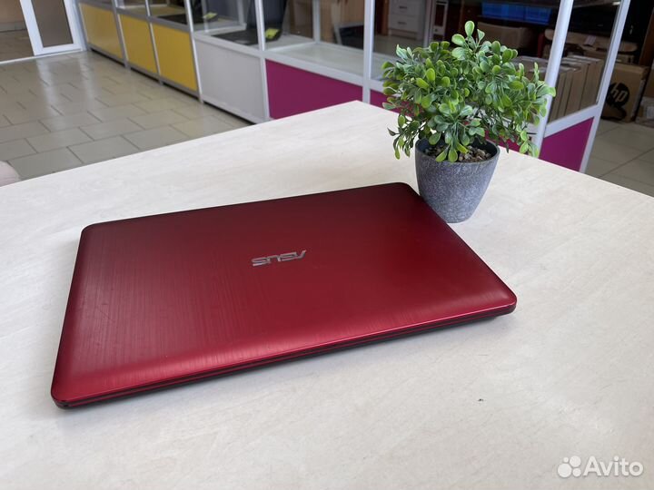 Стильный ноутбук Asus/Intel/GeForce/SSD