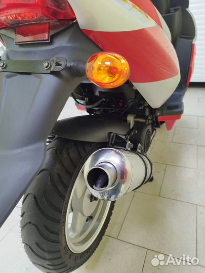 Скутер Sagitta insolente