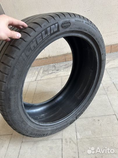 Michelin Latitude Sport 265/40 R21 и 295/35 R21