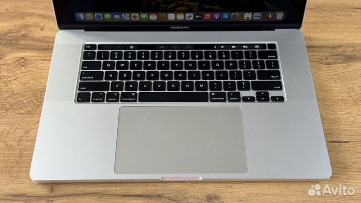 MacBook Pro 16 2021 i7 16 512 идеал