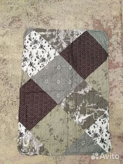 Покрывало стеганное и 2 наволочки в стиле Пэчворк