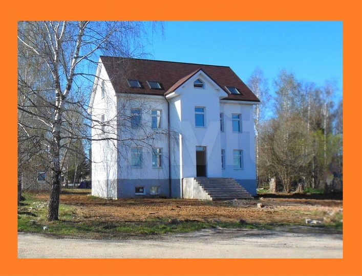 Коттедж 234 м² на участке 15 сот.