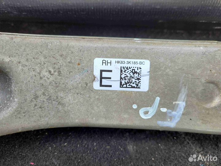 Кулак поворотный правый Land-Rover Range Rover Vel