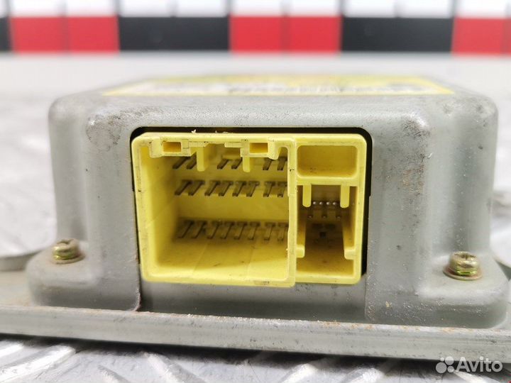 Блок управления Air Bag для Mitsubishi Galant 8
