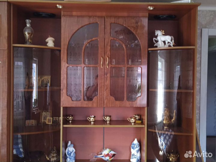 Продаю стенку