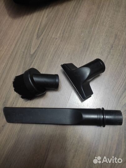 Автомобильный пылесос