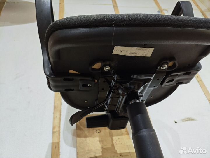 Компьютерное офисное кресло