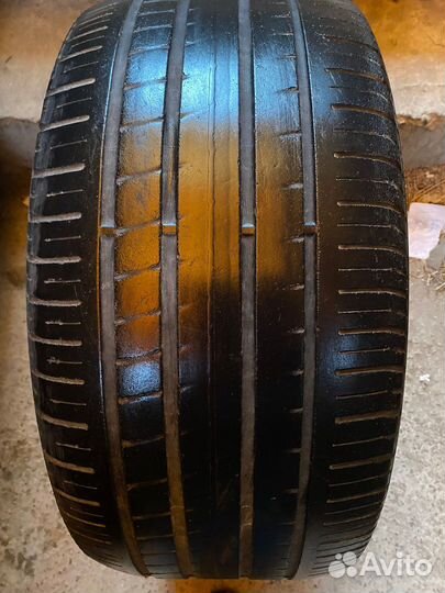 Pirelli P Zero Rosso 255/35 R19
