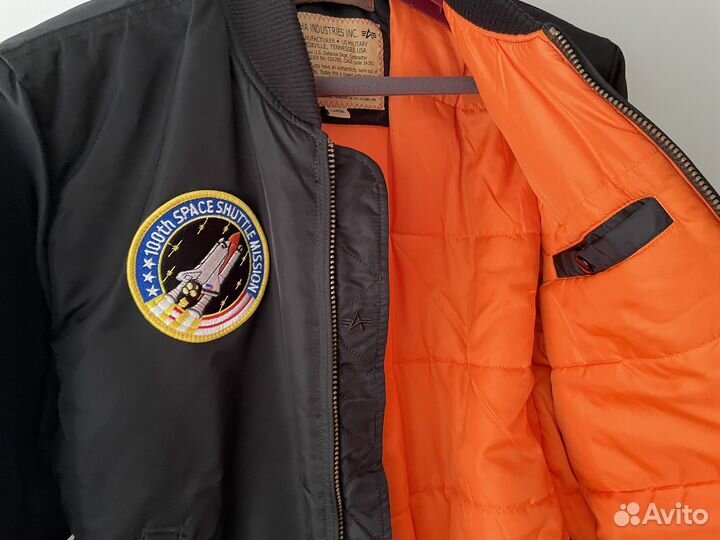 Бомбер Alpha Industries MA-1 nasa