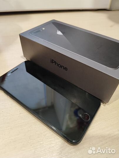 iPhone 8 Plus, 64 ГБ