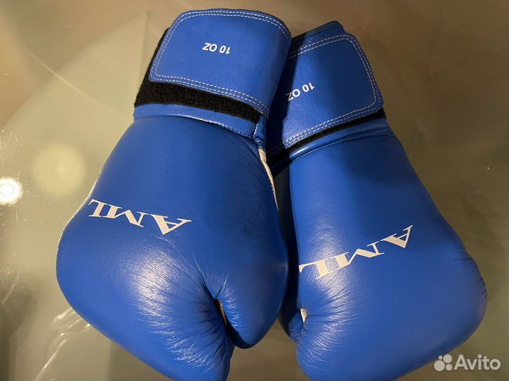 Боксерские перчатки