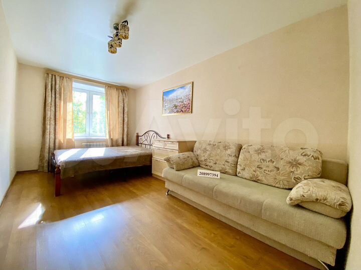 2-к. квартира, 64 м², 2/10 эт.