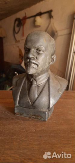 Статуэтка Ленин