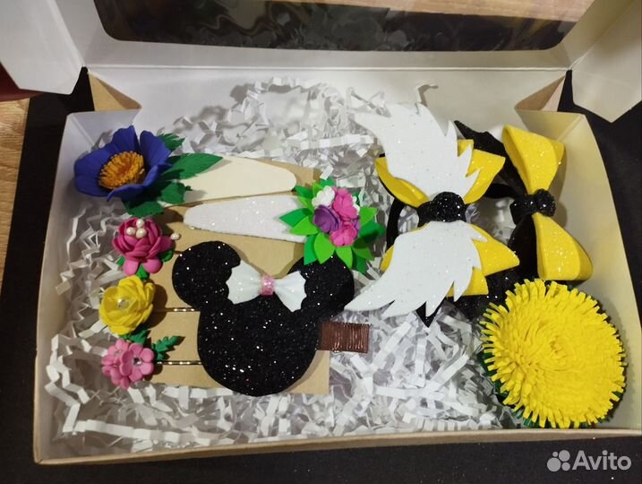 Подарочный набор резинок и заколок ручной работы