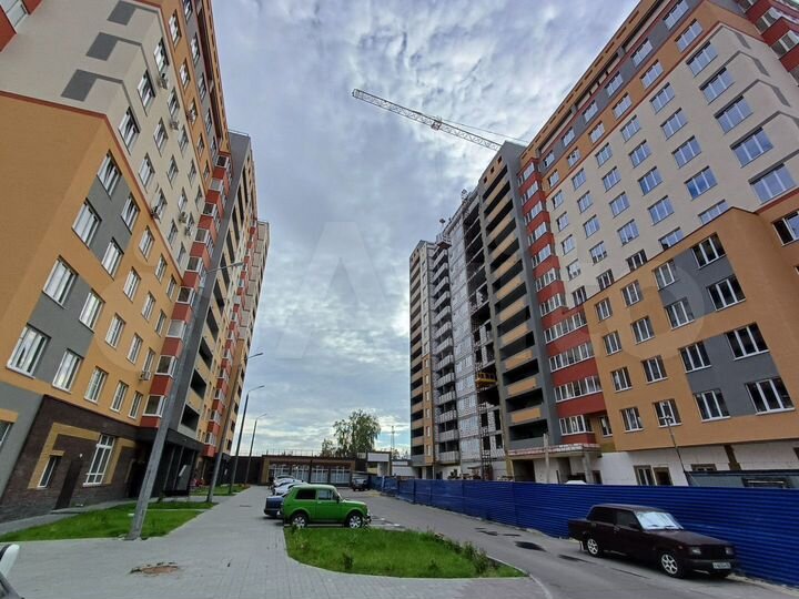 2-к. квартира, 63 м², 9/12 эт.