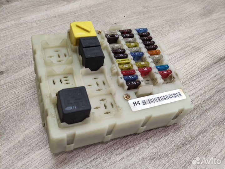 Блок предохранителей Ford Focus 1 1.8 tdci