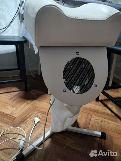 Вытяжка для педикюра