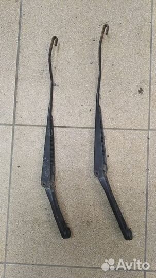 Поводок стеклоочистителя Дэу Нексия