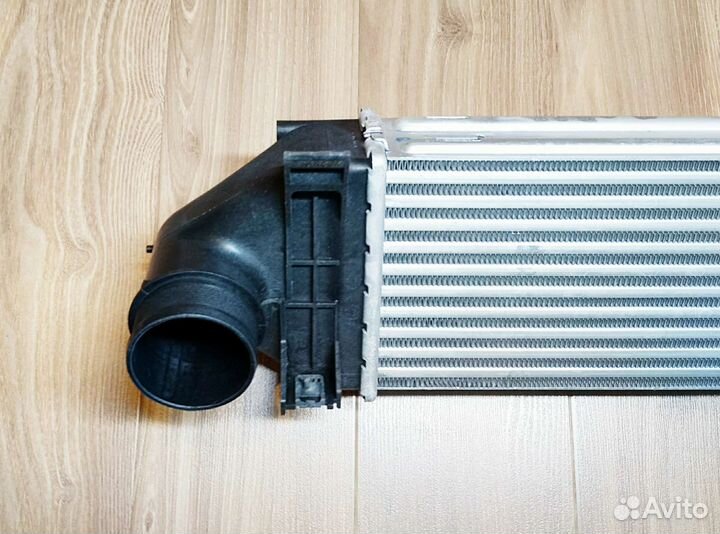 Радиатор интеркулера Land Rover Freelander 2 2.2