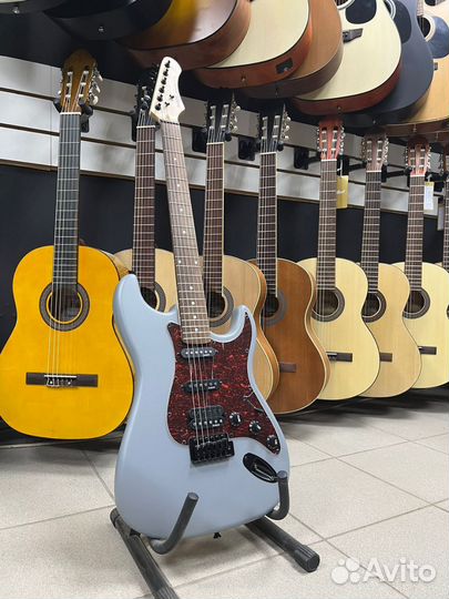 Электрогитара Новая