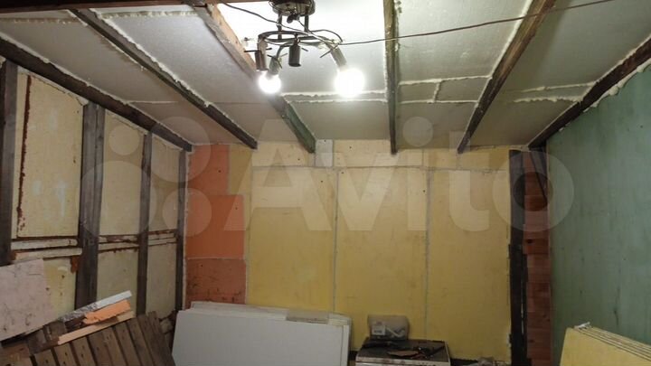 Гараж, > 30 м²