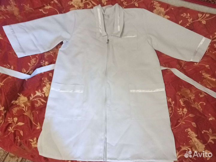 Медицинский белый халат