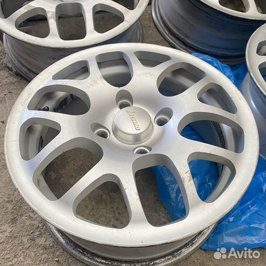 Всмпо Уран R15, 4x114,3