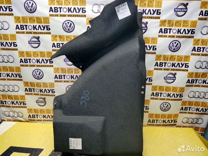 Обшивка багажника правая Вольво S80