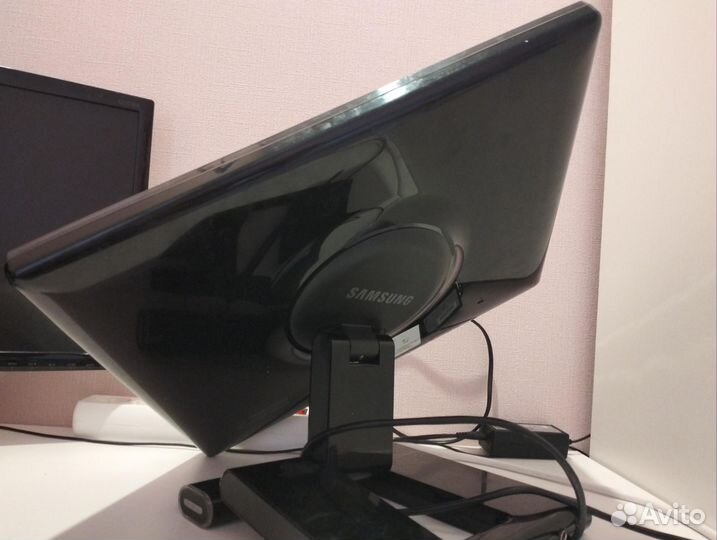 Монитор Samsung 971p