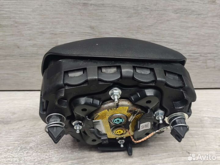 Подушка безопасности в руль Airbag Mercedes