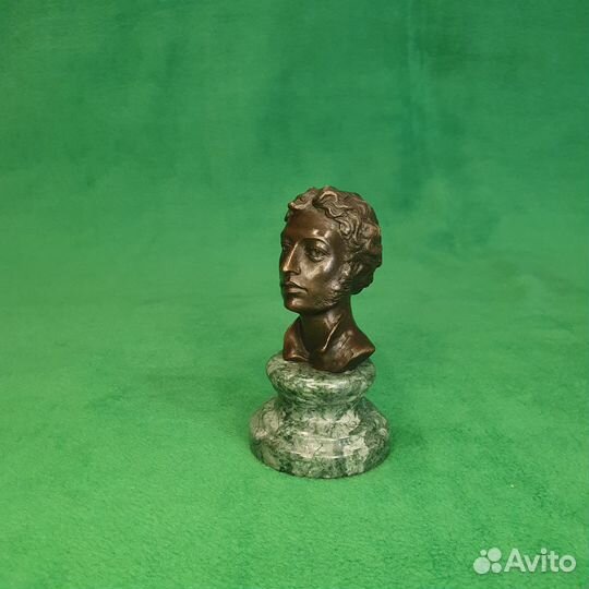 Статуэтка бронзовая Бюст Пушкин А.С