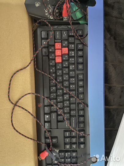 Клавиатура и мышь bloddy