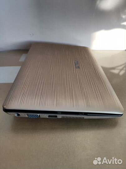 Asus Eee PC 1015PW