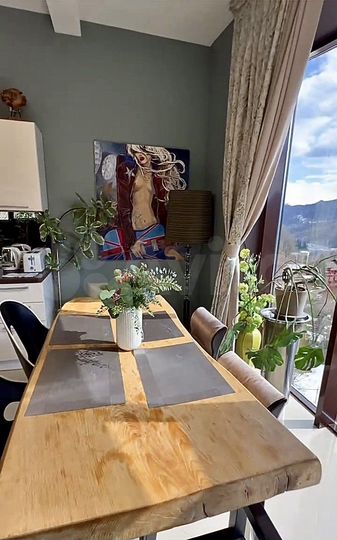 3-к. квартира, 90 м², 5/5 эт.