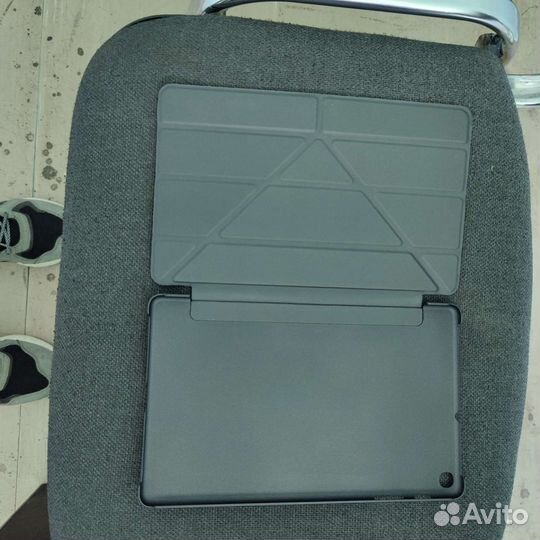 Оригинальный чехол на Samsung Tab A 10.1 2019