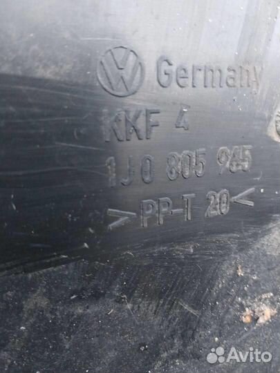 Воздуховод радиатора охлаждения 1J0805965